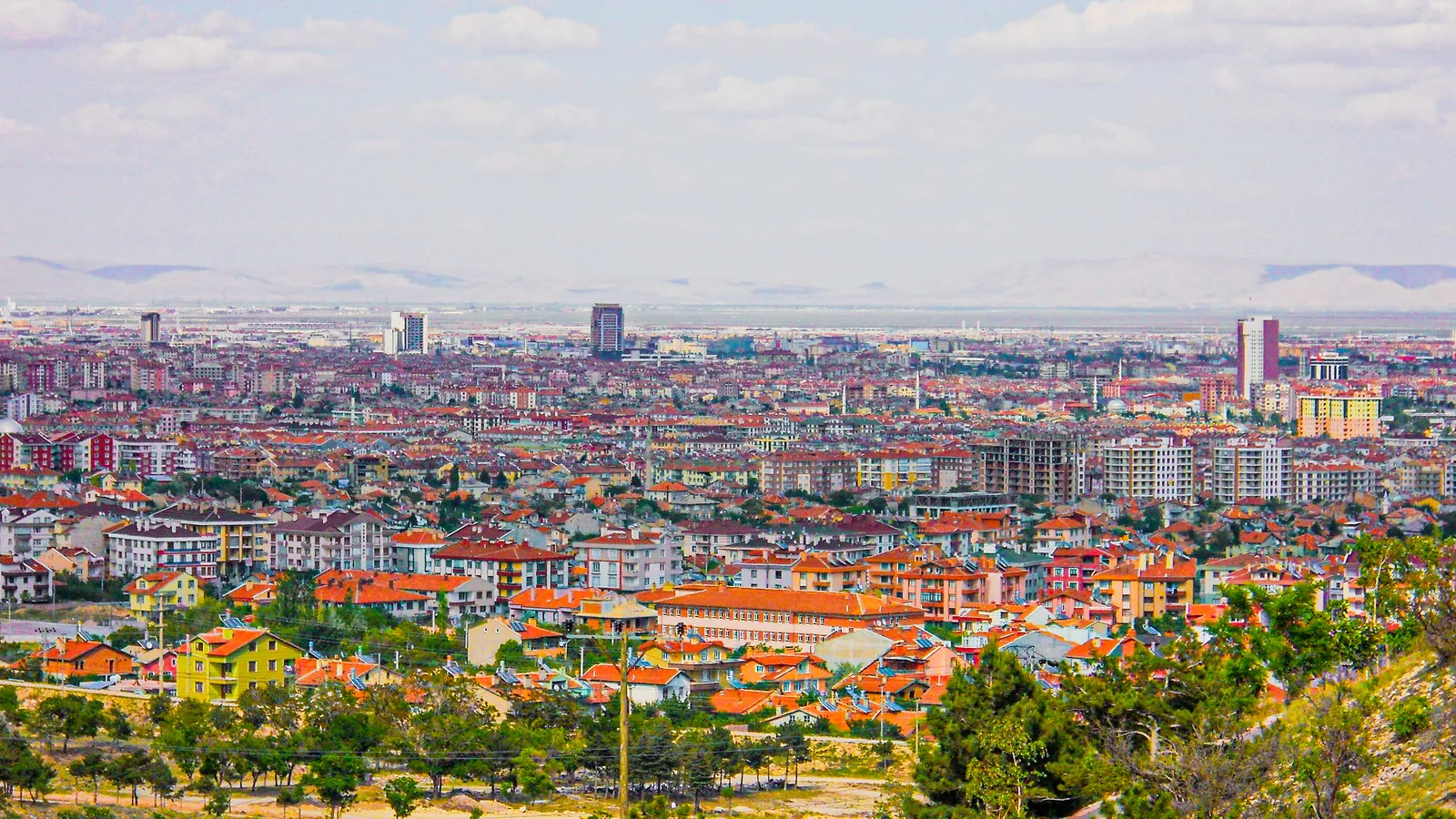Konya şehir görünümü ve simgesel kent alanı