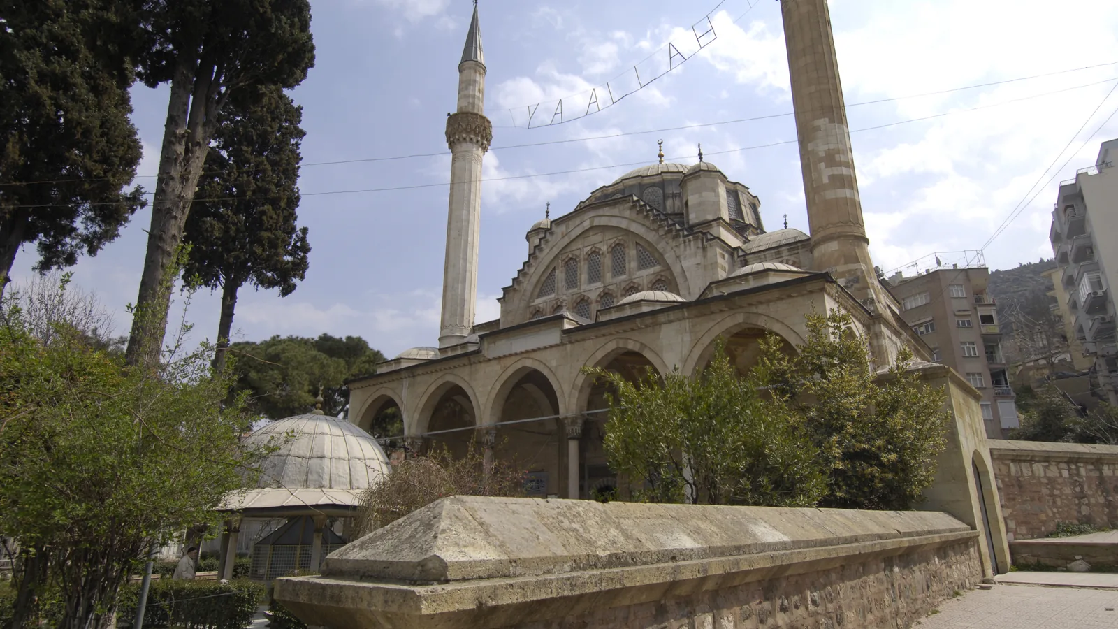 Manisa şehir görünümü ve simgesel kent alanı